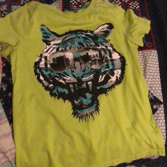 Shirt - Picture 1 of 1